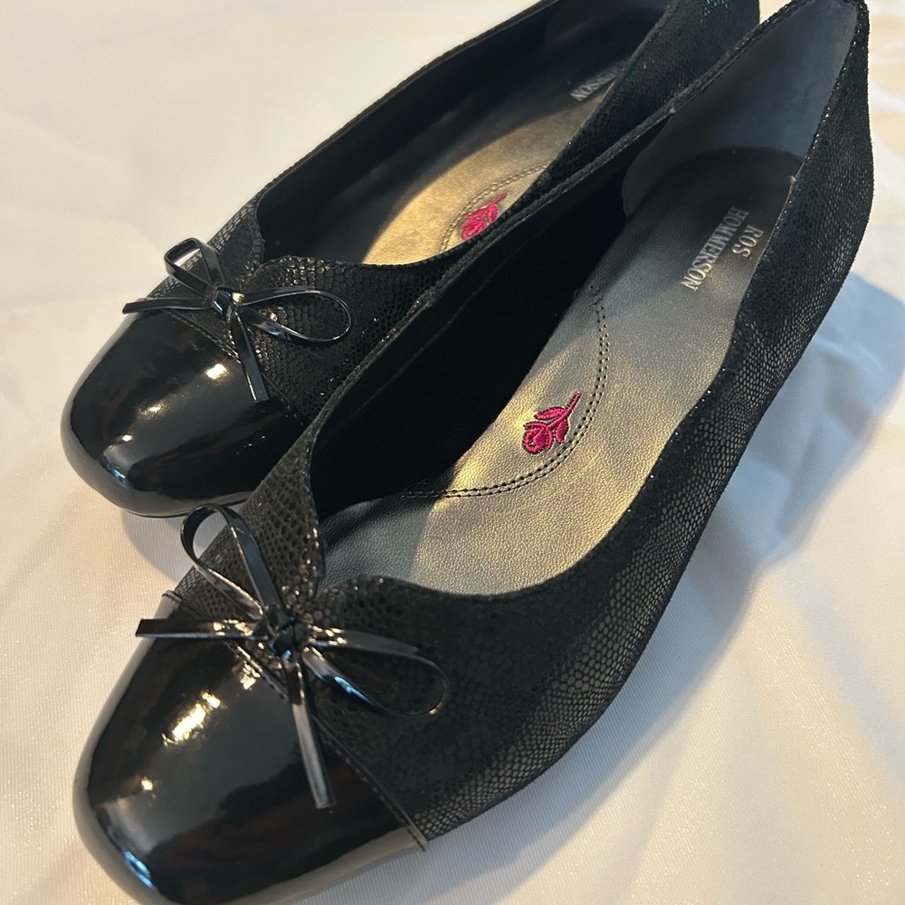 Ros Hommerson Tawnie Lizard Black Patent Low Heel with Bow Size 8.5W